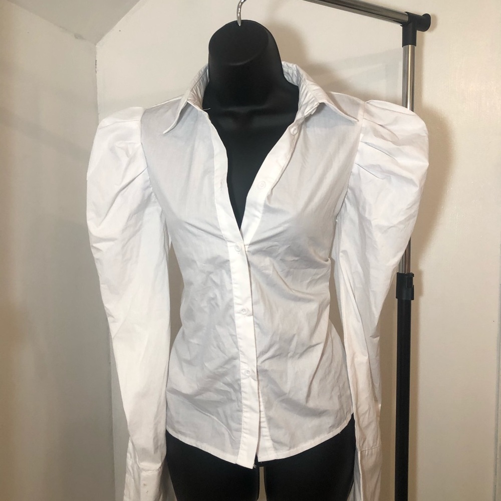 Puff Shoulders Button Up